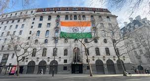 INDEPENDENCE DAYflag hoisting at uk
