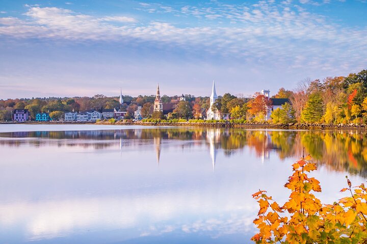 Day Trip to Lunenburg, Mahone Bay and Peggy’s Cove from Halifax