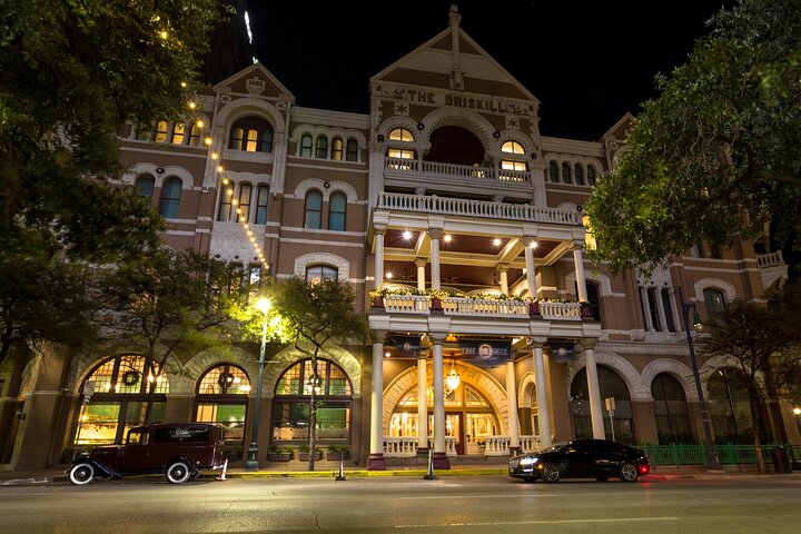 Austin Haunted Pub Crawl Walking Tour