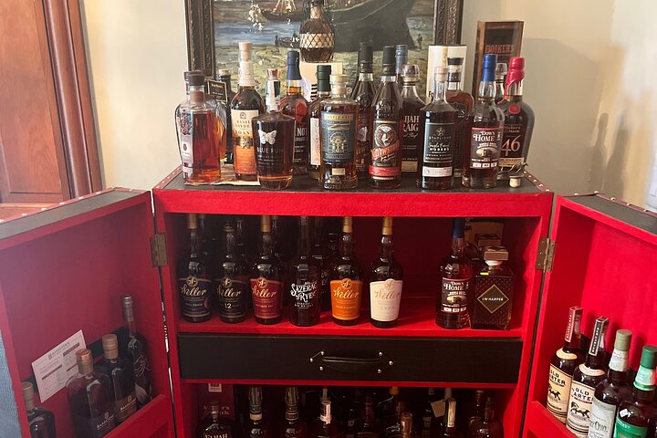 Private Kentucky Bourbon Trail for the Expert by the Expert