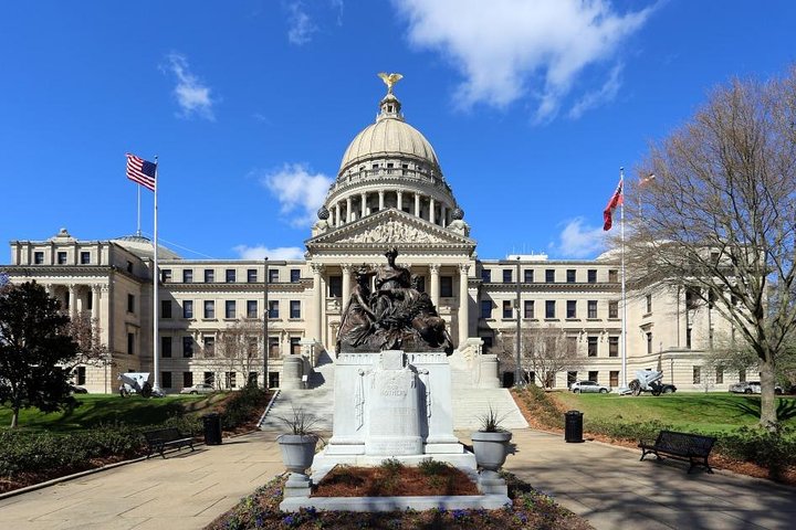Amazing Let’s Roam Jackson Scavenger Hunt: Pretty Mississippi!
