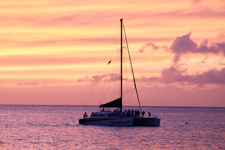 Maui: Coast of Ka’anapali Beach Sunset Dinner Sail