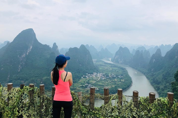 Private Yulong River, Xianggong Mountain and Countryside Bike Tour