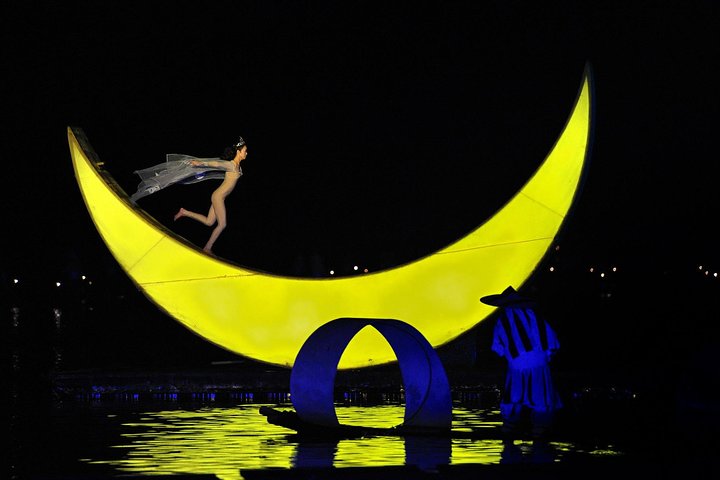 Liusanjie Light Show with English speaking private driver from GUILIN hotel