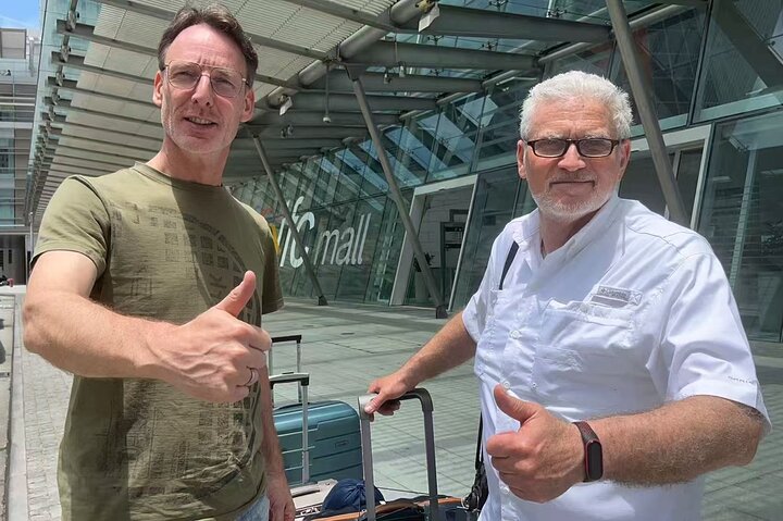 Shanghai Pudong Airport to Shanghai Hotels: Private with Meet & Greet Service
