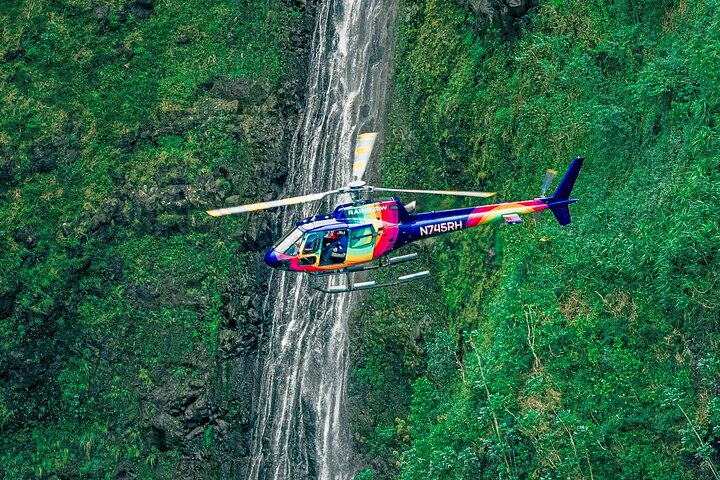 Oahu: 60 Min Royal Crown Helicopter Tour – Doors Off or On