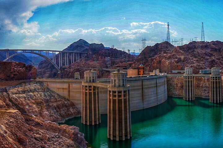 Small Group Grand Canyon, Hoover Dam, 7 Magic Mountains VIP Tour