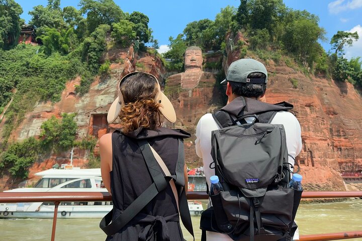 Panda and Leshan Buddha Private Tour