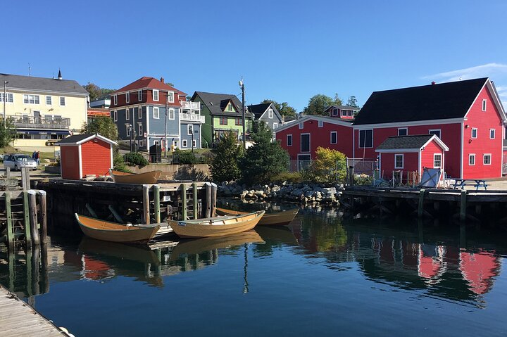 Peggy’s Cove and Lunenburg Tour (small group)