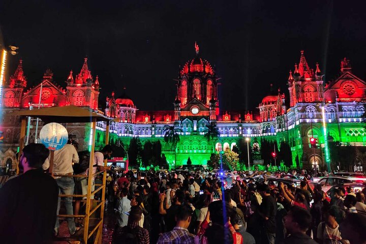 Mumbai Private Night Sightseeing Tour with Pickup & Drop