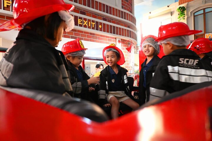 Singapore Kidzania Admission Ticket