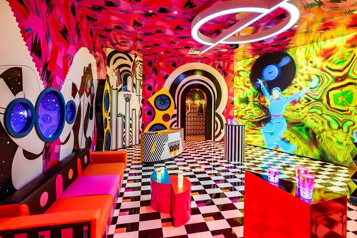 Meow Wolf’s Radio Tave in Houston