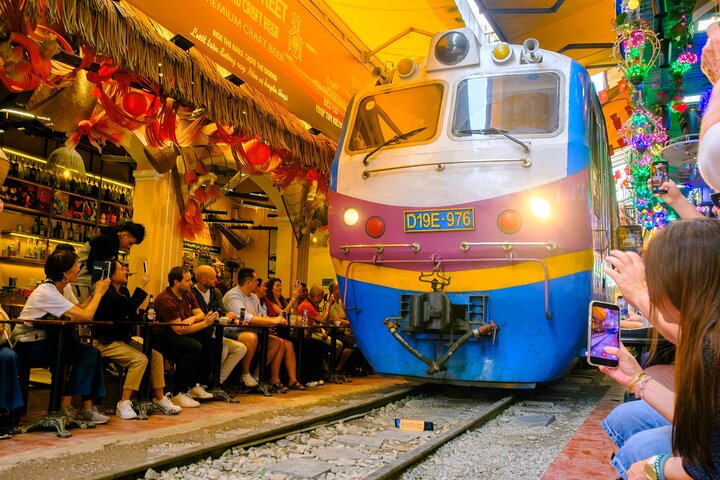 Shore Excursion: Full-day Hanoi City Tour from Halong Port