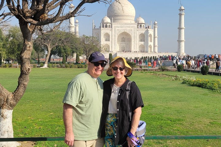 Same Day Agra Tour By Luxury Gatimaan Train From Delhi