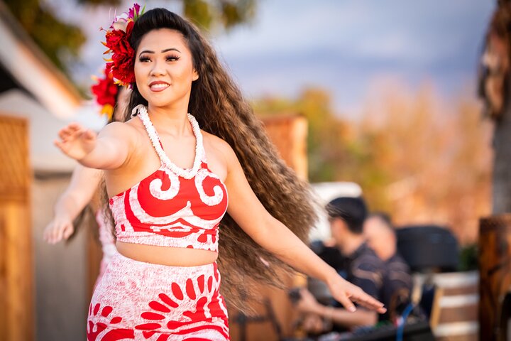 Maui Luau: Gilligans’ Island Luau in Kihei