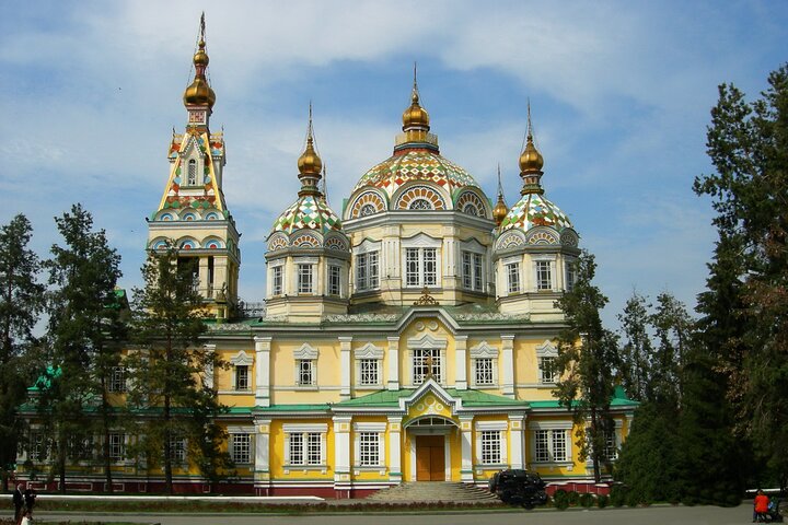 Almaty Walking Tour: 9 Must-See Sights
