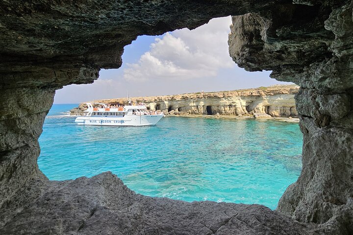 Cpt Marko – Blue Lagoon & Turtle Cruise with Optional Lunch