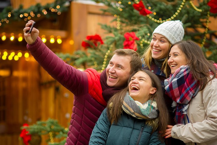 Celebrate with a Holiday Scavenger Hunt in Fort Worth with Holly Jolly Hunt