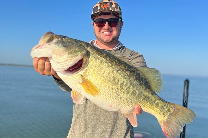 Guided Fishing Trip on Canyon Lake