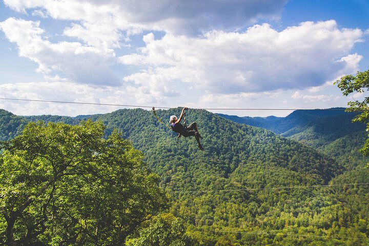 Epic Zipline Canopy Tour – The Gorge Zipline: Saluda, NC
